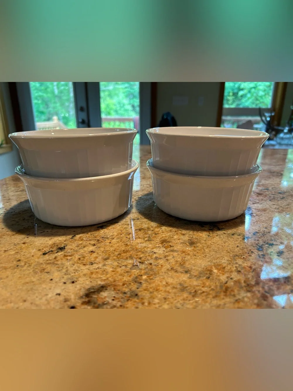 Corningware #F-16-B French White Round 16 oz Casserole Dishes Set of 4 No chips.